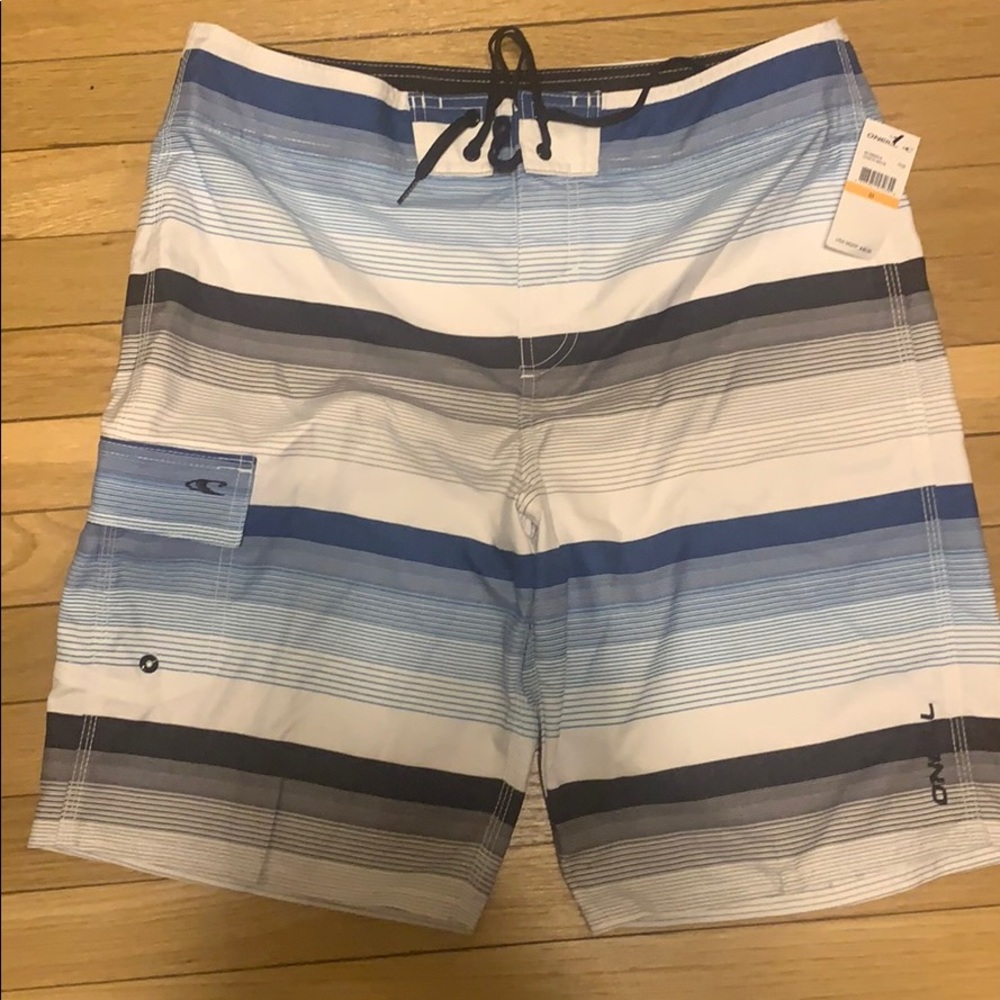men’s swim trunks